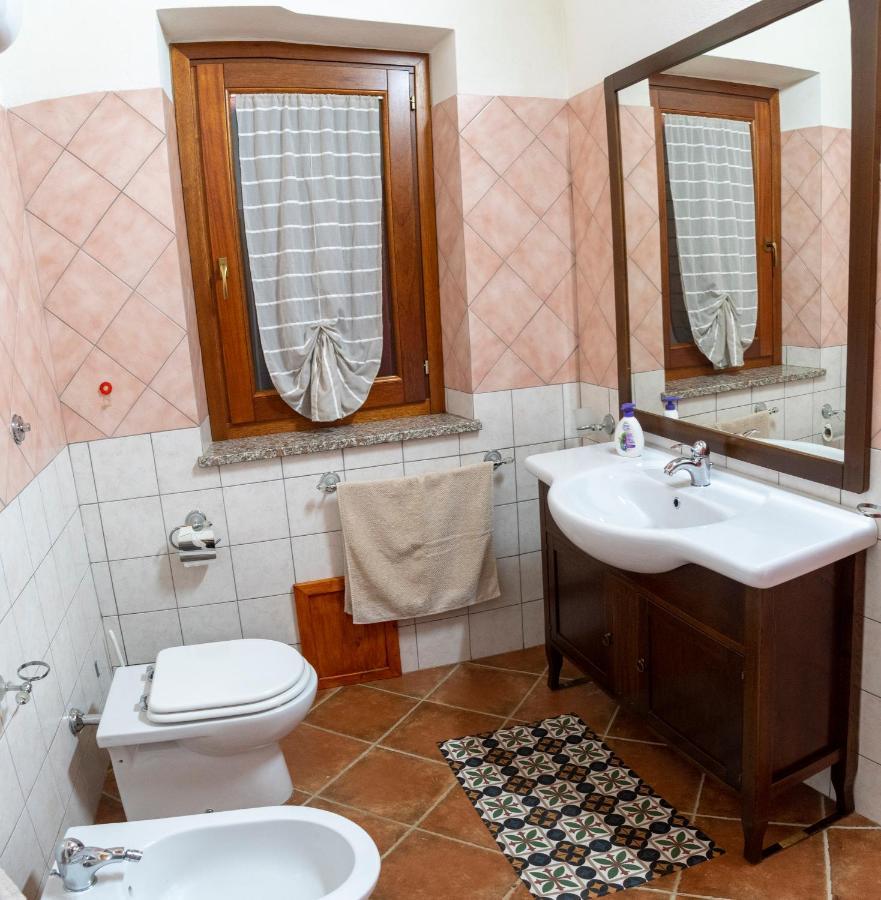 Is Cuccus Bed & Breakfast Masainas Exterior foto