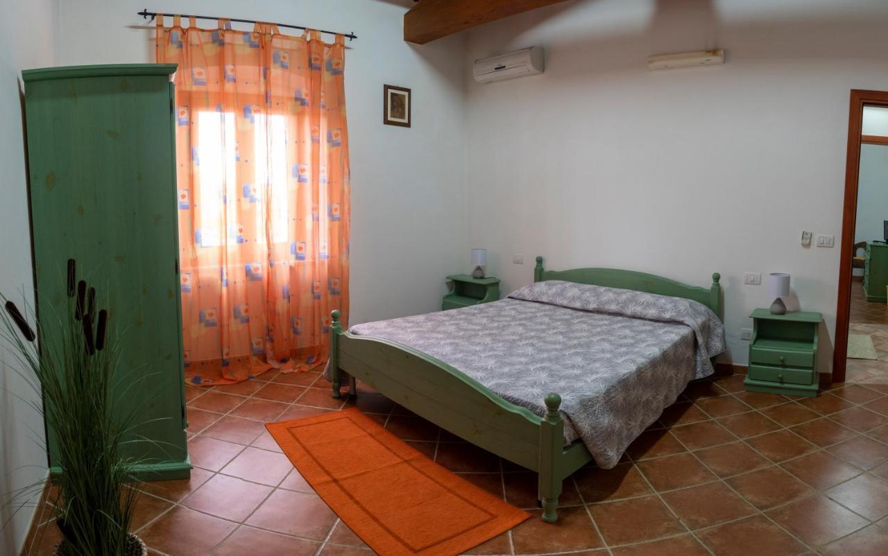 Is Cuccus Bed & Breakfast Masainas Exterior foto