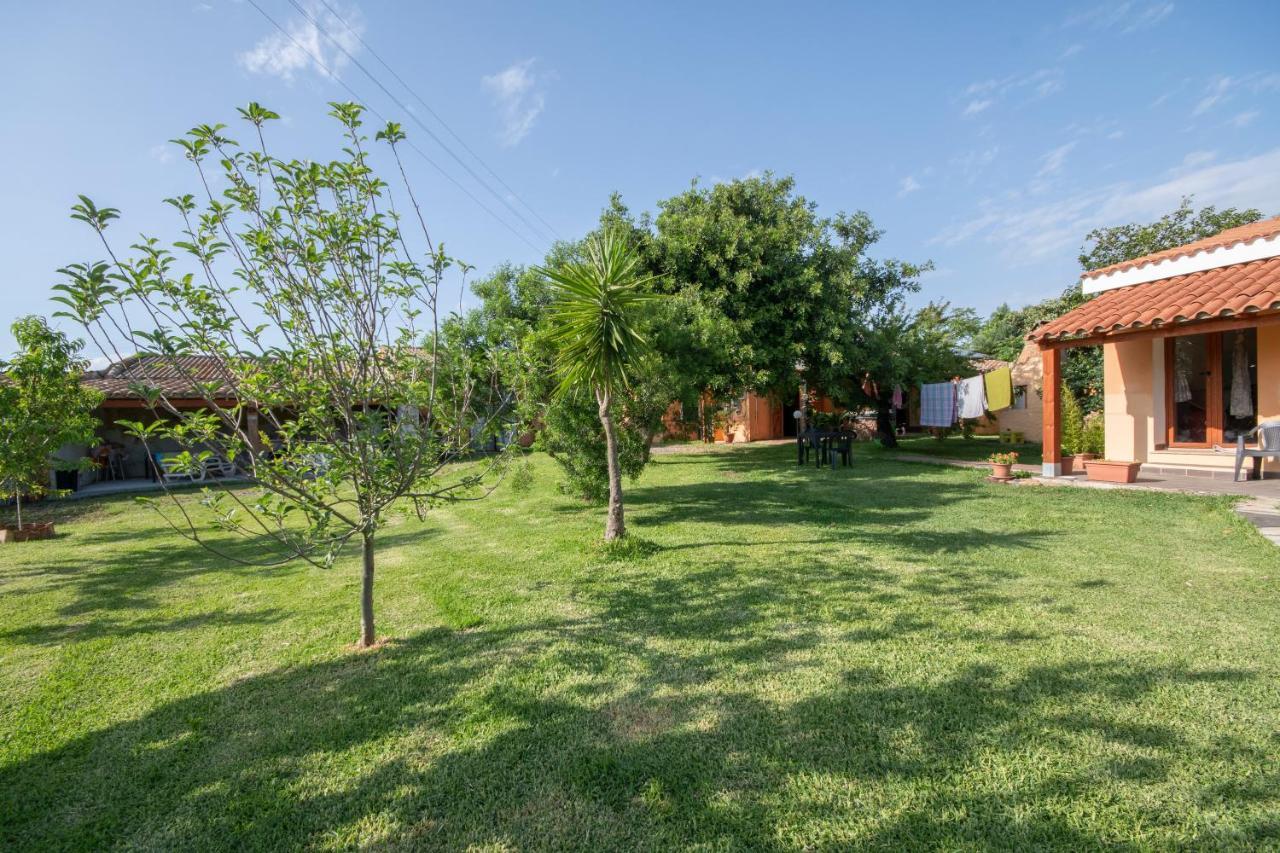Is Cuccus Bed & Breakfast Masainas Exterior foto