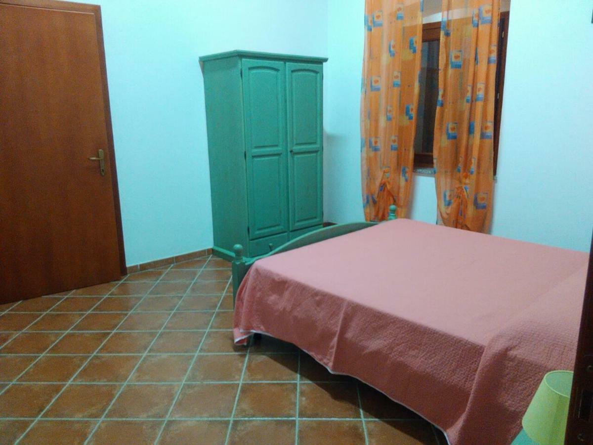 Is Cuccus Bed & Breakfast Masainas Exterior foto